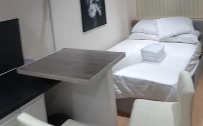 Budget Ensuite Room in Thamesmead