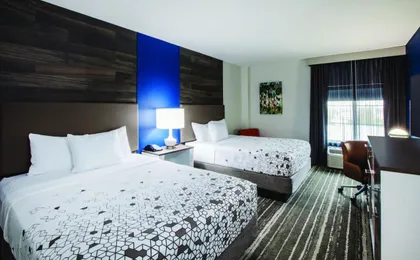 La Quinta Inn & Suites by Wyndham Owasso