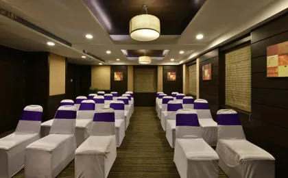 Hotel Leafio Marigold Marol