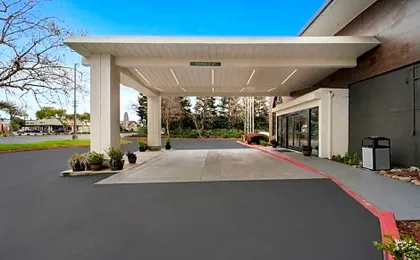 La Quinta Inn & Suites by Wyndham Oakland - Hayward