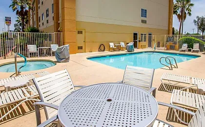 Comfort Suites Peoria Sports Complex