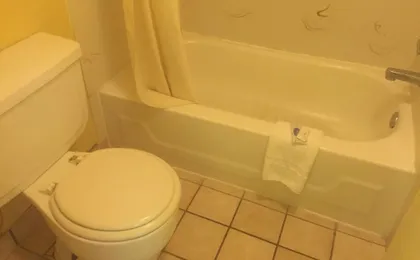 Economy Inn Farmington