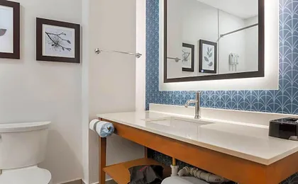 Country Inn & Suites by Radisson, Georgetown, KY