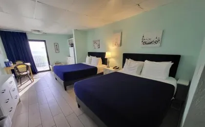 Beachside Hotel