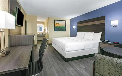 Days Inn by Wyndham Waco Near Downtown/University