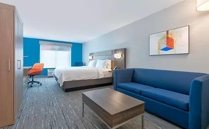Holiday Inn Express Hotel & Suites Shakopee By IHG