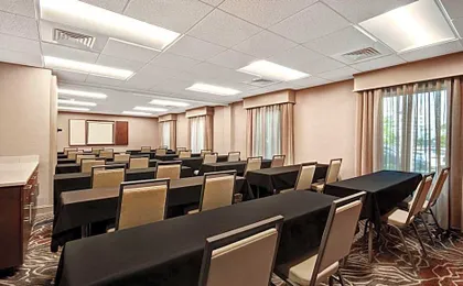 Hampton Inn & Suites Alexandria Old Town Area South