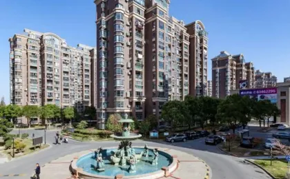 Yibai Liangpin Hotel (Shanghai Pudong Airport Store)