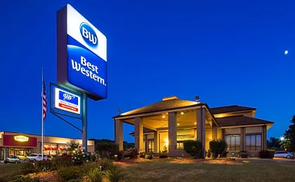 Best Western Ambassador Inn & Suites