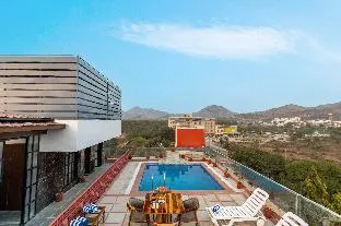 Luxe Stayz Aravali Tree