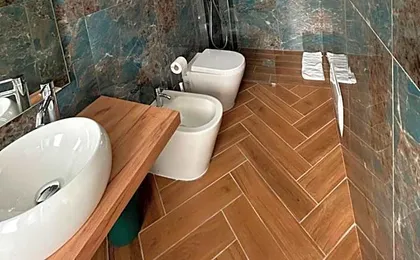 Savior Deluxe Rooms