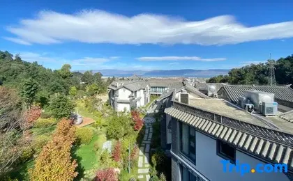 Dali Lingquanxi Banshan Health Hotel