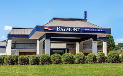 Baymont by Wyndham Mcdonough