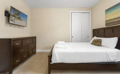 520-IBRAHIM · 520 - 8BD Home PoolSpa - MovieGame room