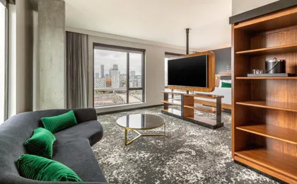 Cambria Hotel Boston Downtown