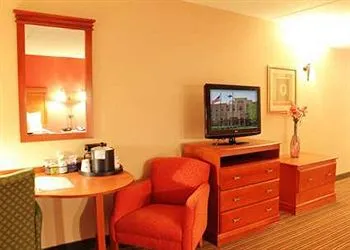Hampton Inn & Suites Chicago-Libertyville