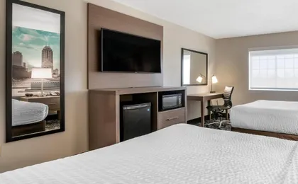 Clarion Pointe Indianapolis Airport