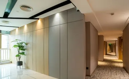 Yilong Hotel (Shanghai Hongqiao Airport Hongmei Road Subway Station Branch)
