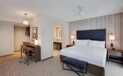 Homewood Suites by Hilton Louisville Downtown (H)