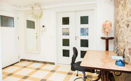Chic Charming Central Athens Apt.