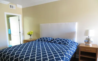 2 Bed 2 Bath in Studio City