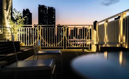 Stargazing Platform Inn - Heart of Old Canton