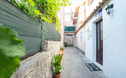 Apartment Kokolo with sea view