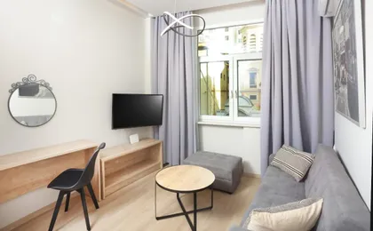 Zenou 24 Downtown Apartment