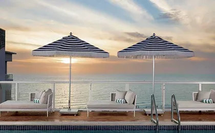 The Hiatus Clearwater Beach, Curio Collection by Hilton