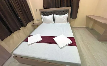 Hotel O Galaxy Guest House