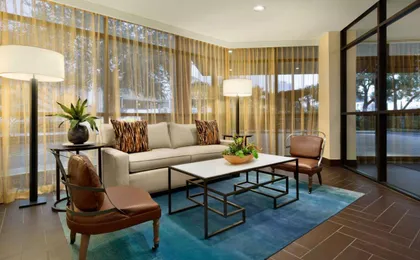 Embassy Suites by Hilton Austin Downtown South Congress