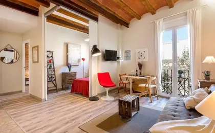 Urban District Apartments - Barcelona Smart Vintage Lofts and Apartments