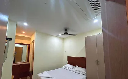 Hotel O U.G. Grand