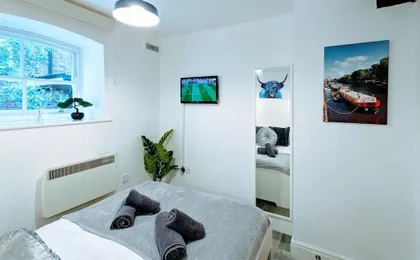 Cosy Riverside Apartment - Woodsmill Quay Free Parking