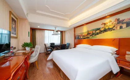 Vienna Hotel Shenzhen Bantian South Huancheng Road