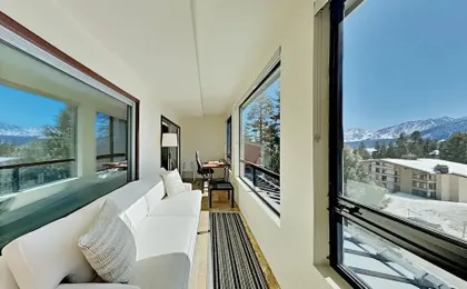 Gorgeous Remodeled Condo With Views Of Mammoth Mountain! by RedAwning