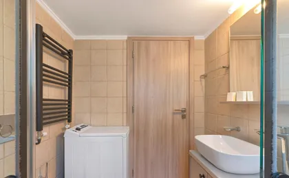 Penthouse Apartment & Studio Near Glyfada - Free Parking