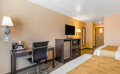 Quality Inn & Suites Albuquerque North near Balloon Fiesta Park