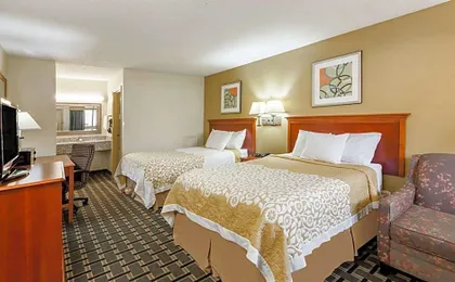 Days Inn by Wyndham Kent - Akron