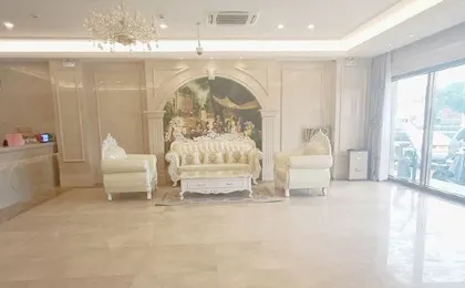 Vienna 3 Best Hotel(Shanghai Hongqiao National Exhibition Sijing)