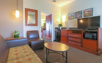 Oxford Suites Pismo Beach