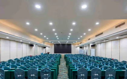 Vienna Hotel Guangzhou South Railway Station Hanxi Changlong Scenic Spot