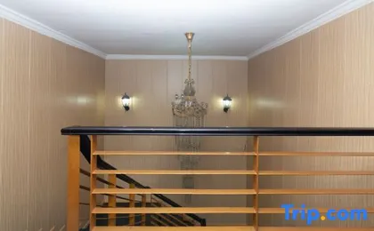 Shanghai Anbo Light Luxury Hotel