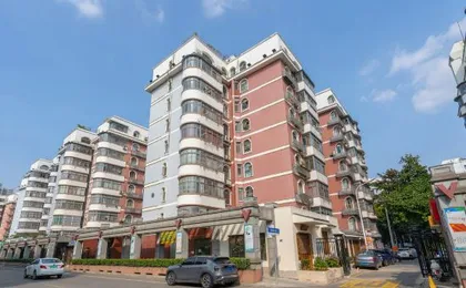 Tianyi Hotel (Wuhan Yellow Crane Tower Shouyi Road Subway Station)