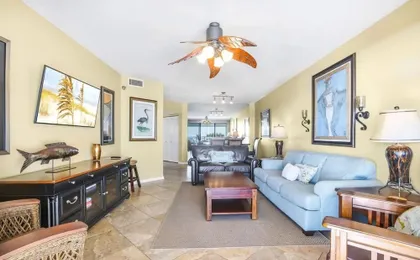 Windward Pointe 305 3rd Floor Beachfront Pool