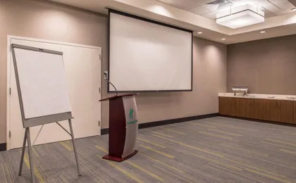 Holiday Inn Joplin