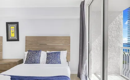 The Classic & Elegance Mixed In One-Site