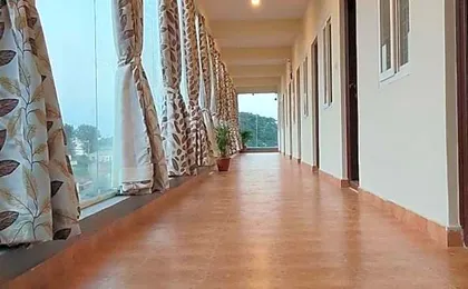 Hotel Amulya Regency