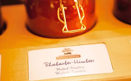 TOWNHOUSE Hotel
