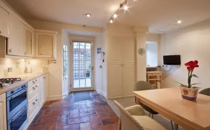 Abercromby Place Apartment
